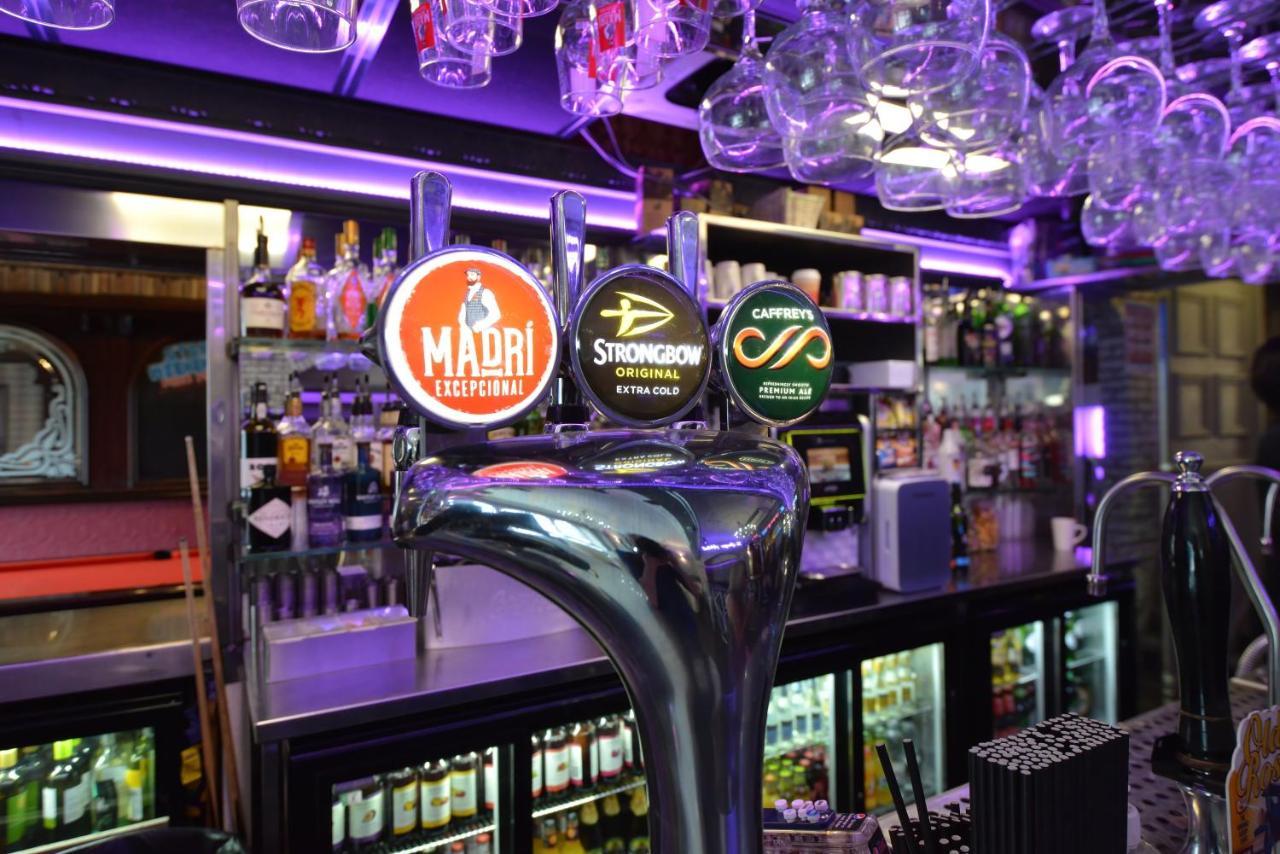 The George Hotel Уитби Екстериор снимка
