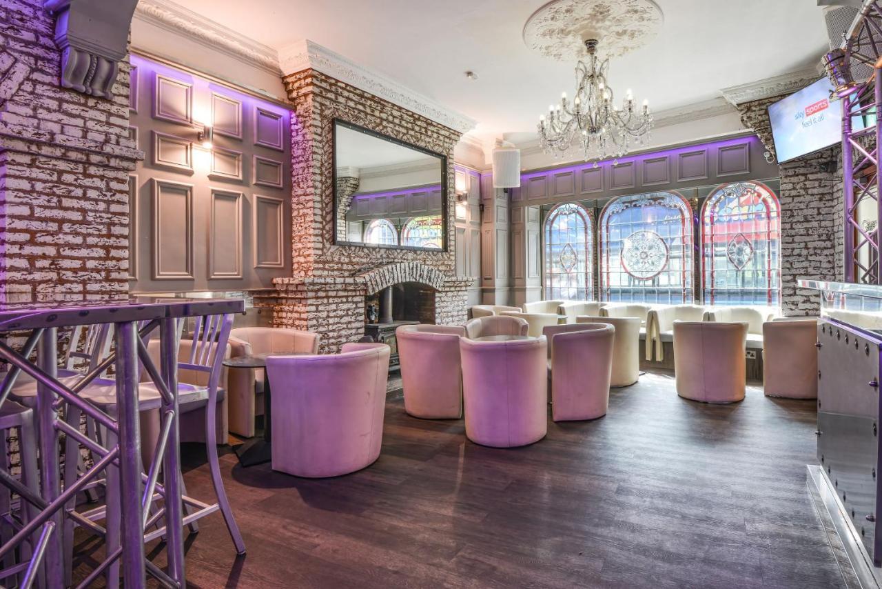 The George Hotel Уитби Екстериор снимка