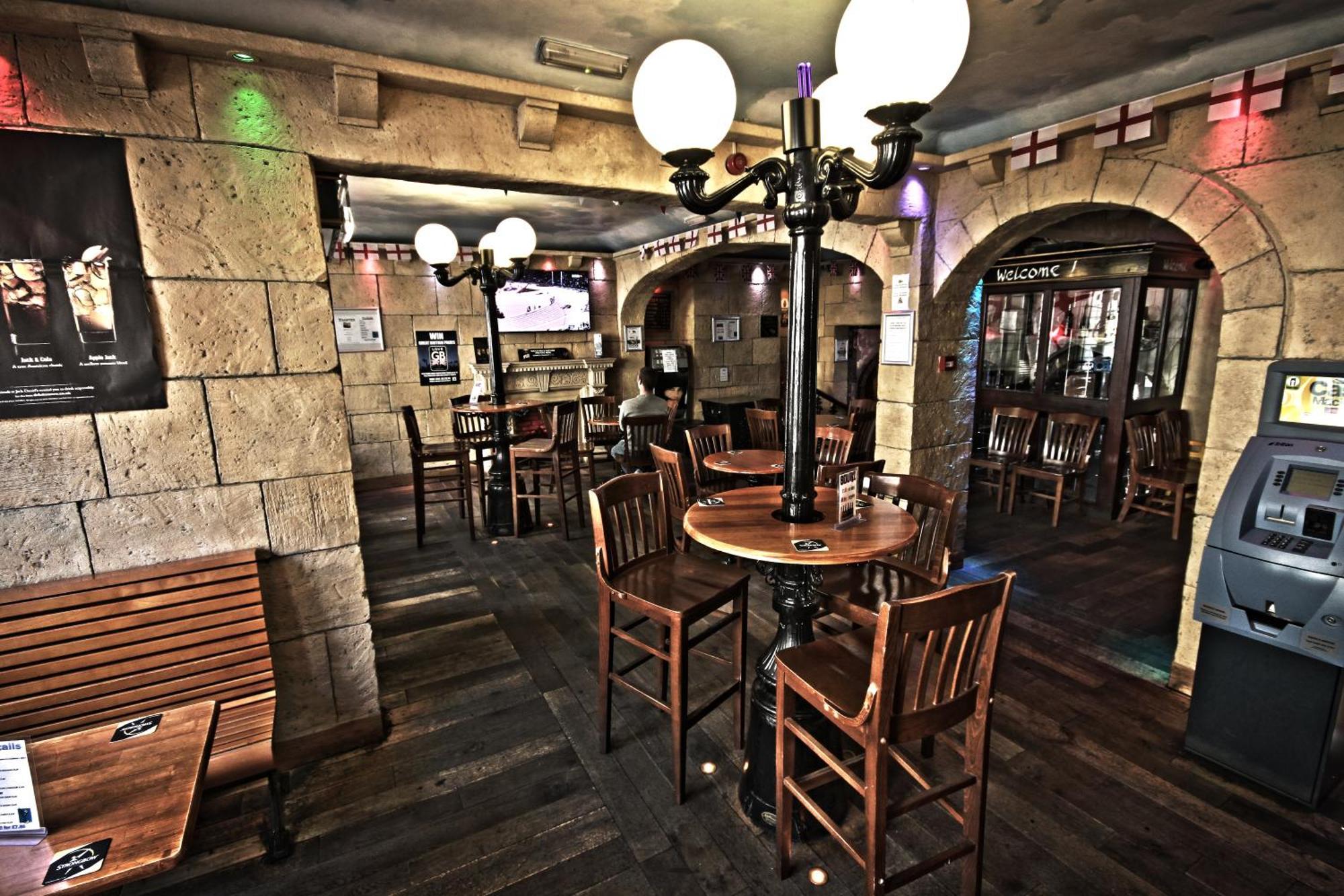 The George Hotel Уитби Екстериор снимка